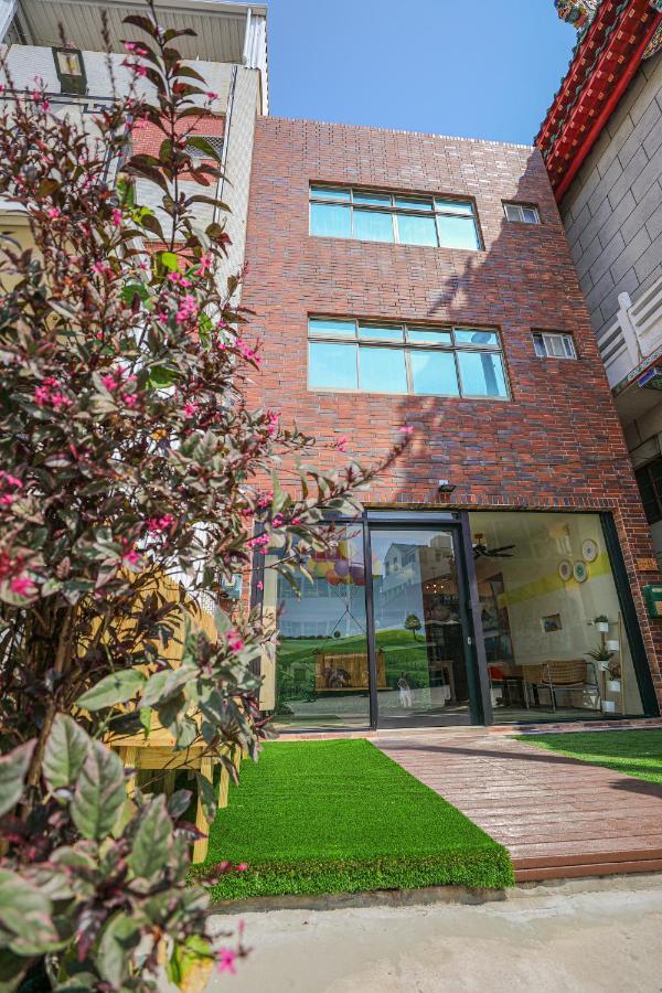 Colorful Balloons Homestay Magong Exterior foto